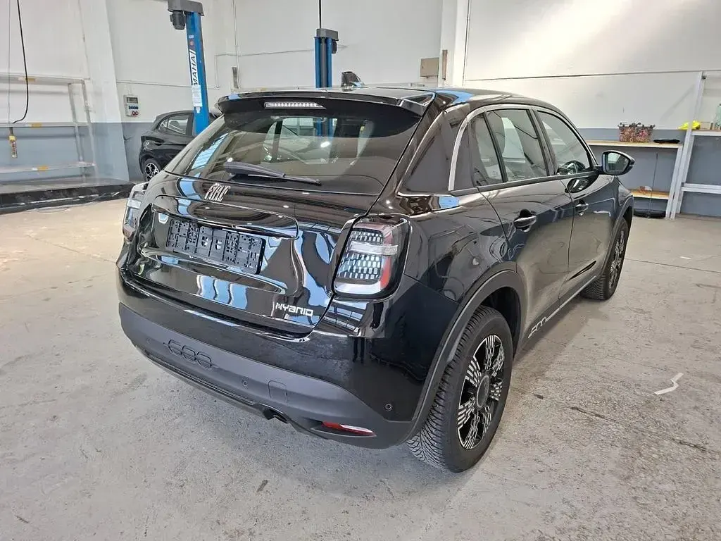 Usado Fiat 600 101 CV (74 kW) 2024 Negro SUV