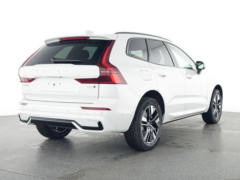 Gebraucht Volvo XC60 Plus 250 PS (183 kW) 2025 Weiss SUV