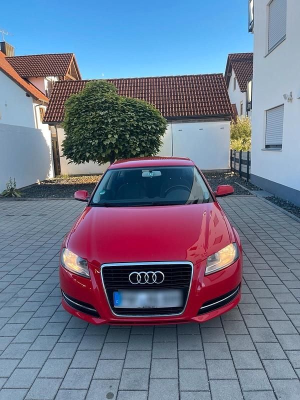 Rot Gebraucht 2011 Audi A3 Limousine | 3.200 € (Guter Preis) - Bild 1/4