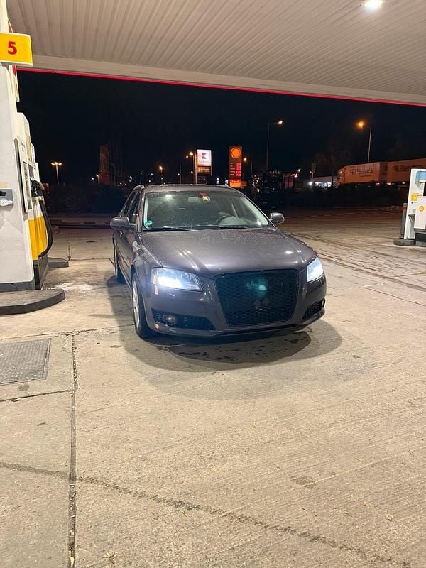 Usata Audi A3 140 CV (102 kW) 2011 Viola Utilitaria