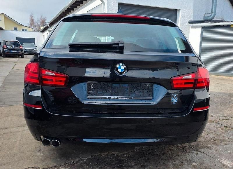 Gebraucht BMW 520 184 PS (135 kW) 2011 Schwarz Limousine