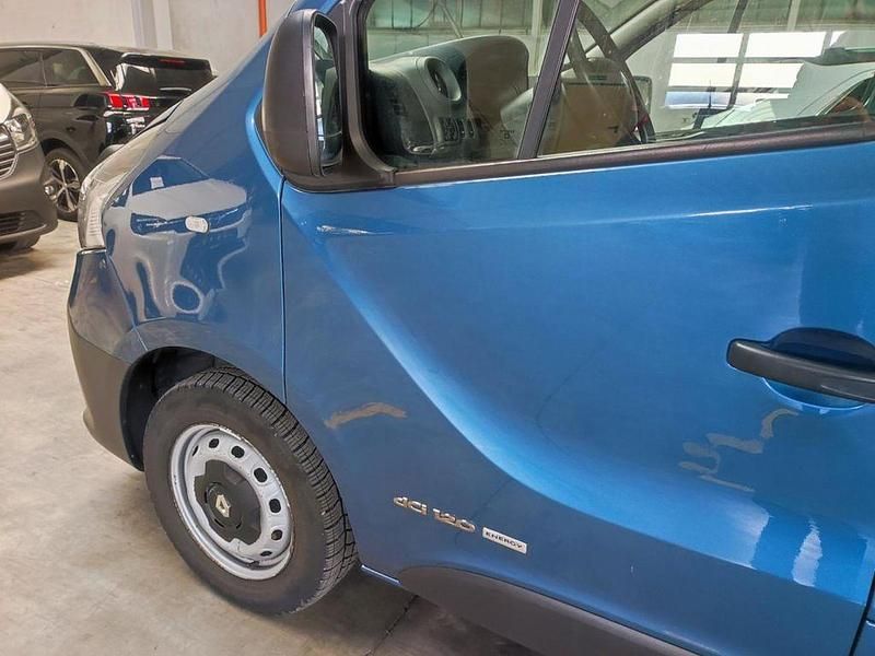 Gebraucht Renault Trafic Komfort 120 PS (88 kW) 2015 Blau Van / Kleinbus