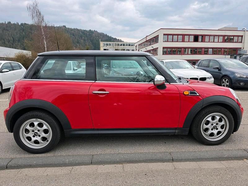 Second-hand Mini ONE 75 CP (55 kW) 2010 Roșu Hatchback