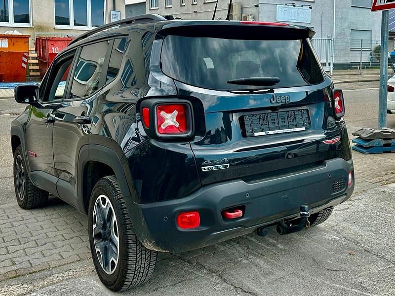 Gebraucht Jeep Renegade Trailhawk 170 PS (125 kW) 2014 Schwarz SUV