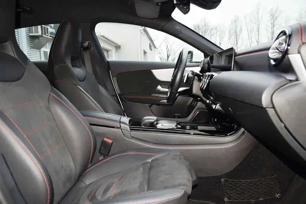 Gebraucht Mercedes 220 190 PS (139 kW) 2020 Weiß Limousine