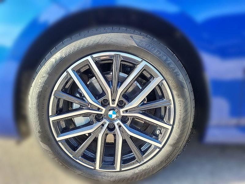 Neu BMW 220 Active Tourer Efficient Dynamics 170 PS (125 kW) 2025 Blau Van / Kleinbus