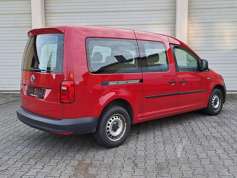 Gebraucht VW Caddy Maxi 102 PS (75 kW) 2019 Rot Van / Kleinbus
