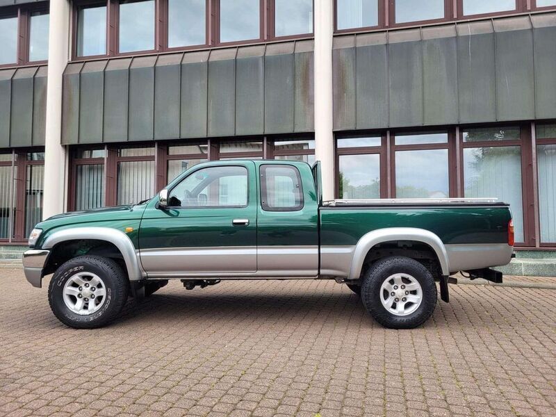 Sumatragrün mica Gebraucht 2002 Toyota HiLux Abholung | 18.900 € - Bild 1/4
