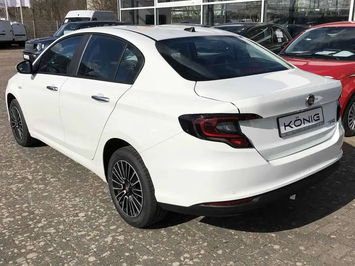 Gebraucht Fiat Tipo Urban 131 PS (96 kW) 2026 Weiß Limousine