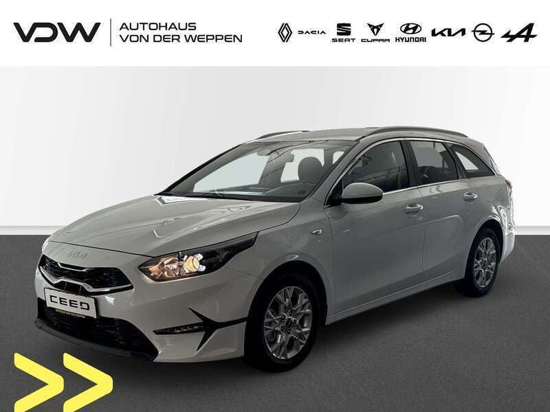Weiß Neu 2025 Kia Ceed Sportswagon Vision Kombi | 24.900 € (Fairer Preis) - Bild 1/4