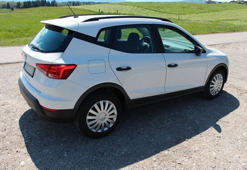 Weiß Gebraucht 2020 Seat Arona Style SUV | 14.990 € (Fairer Preis) - Bild 1/4