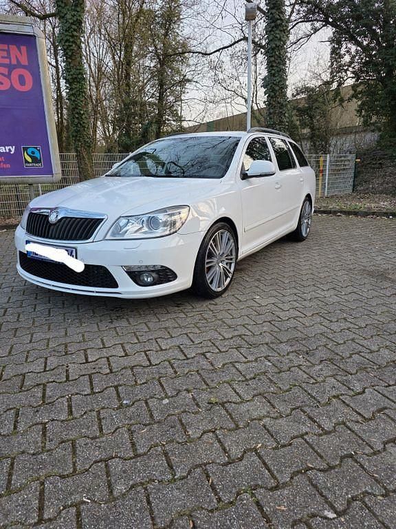 Gebraucht Skoda Octavia RS 200 PS (147 kW) 2010 Weiß Kombi
