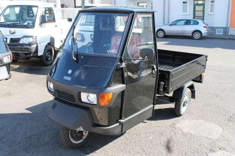 Schwarz Neu 2024 Piaggio APE SUV | 7.799 € - Bild 1/4