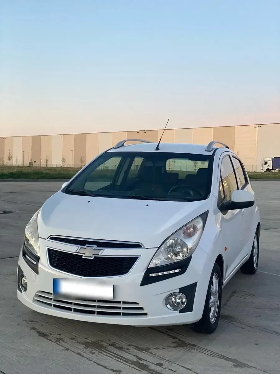 Brugt Chevrolet Spark LS 82 HK (60 kW) 2011 Hvid Hatchback
