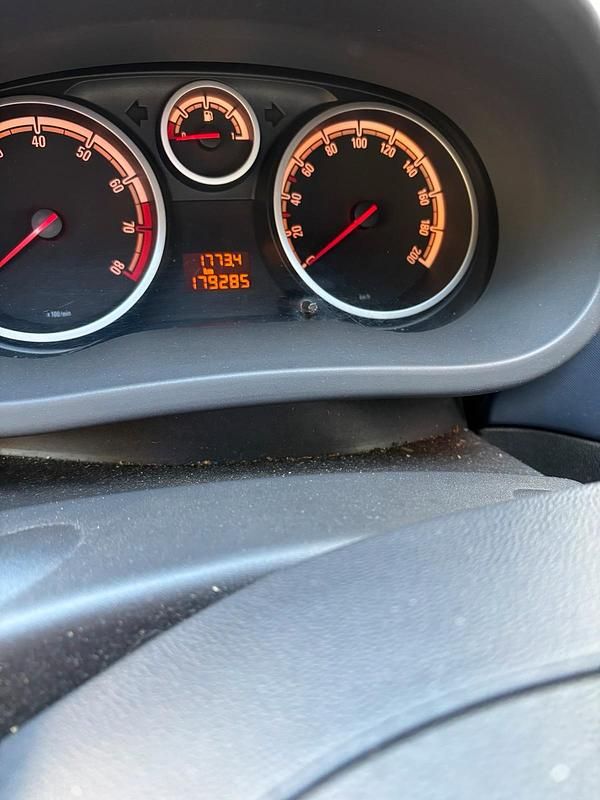 Blau Gebraucht 2007 Opel Corsa Limousine | 1.200 € - Bild 1/4