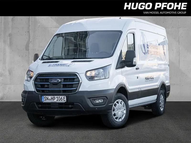 Weiß Gebraucht 2023 Ford Transit Trend Van | 35.890 € (Superpreis) - Bild 1/4