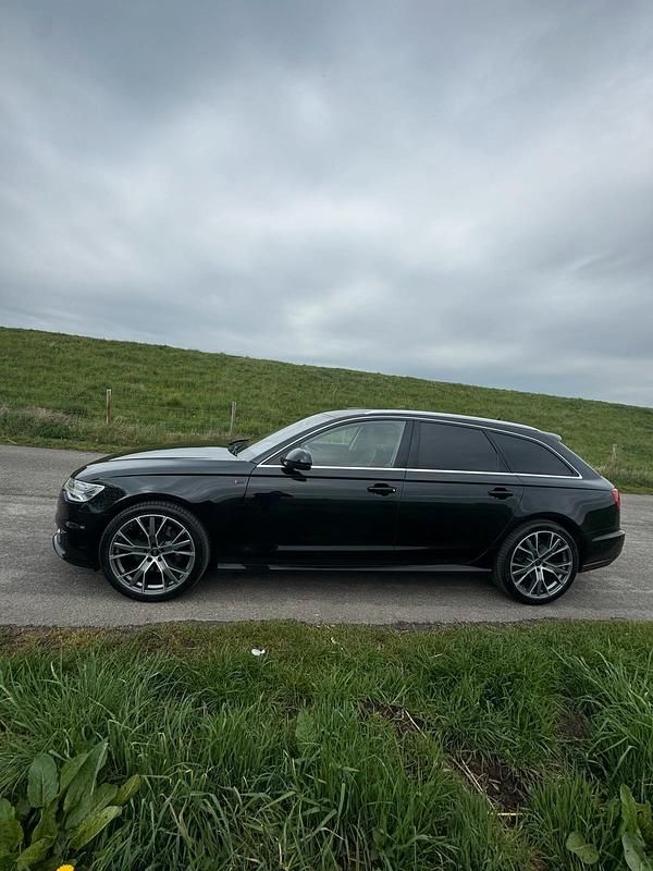 Schwarz Gebraucht 2015 Audi A6 Kombi | 17.450 € (Guter Preis) - Bild 1/4