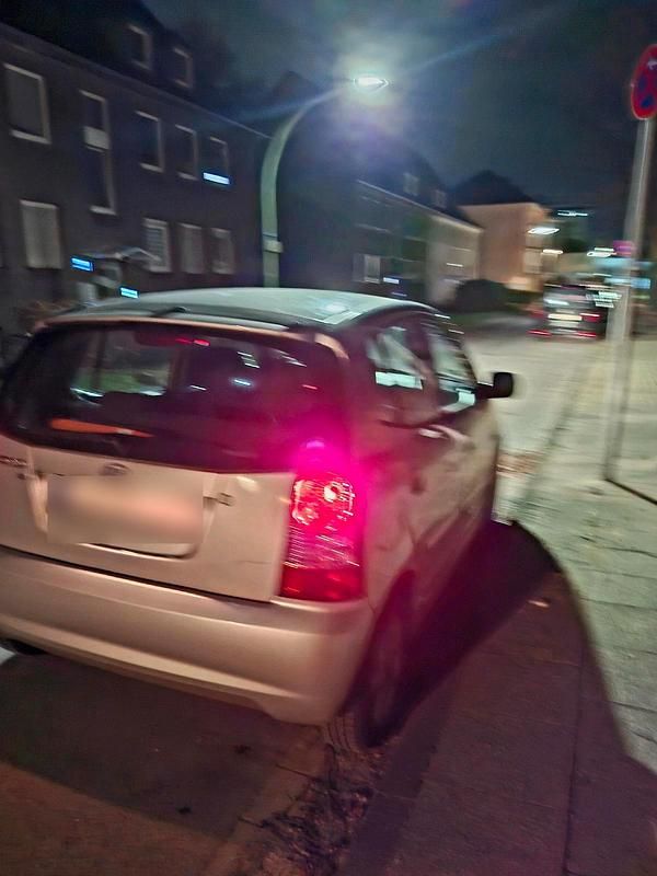 Gebraucht Kia Picanto 65 PS (47 kW) 2006 Silber Kleinwagen