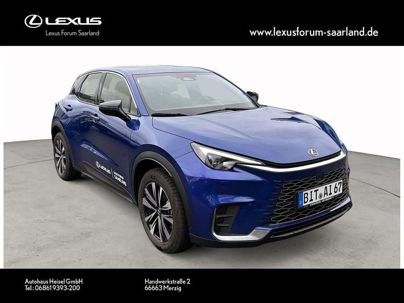 Gebraucht Lexus LBX 136 PS (100 kW) 2025 Blau SUV