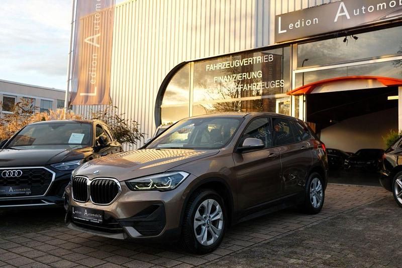Beige Gebraucht 2020 BMW X1 Advantage SUV | 24.300 € (Etwas zu teuer) - Bild 1/4