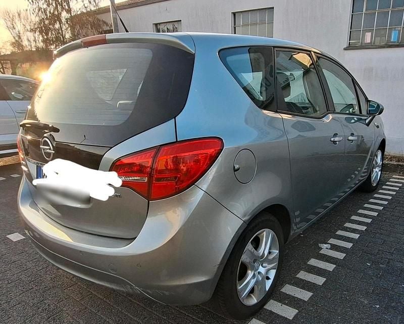 Gebraucht Opel Meriva 110 PS (80 kW) 2012 Grau Van / Kleinbus