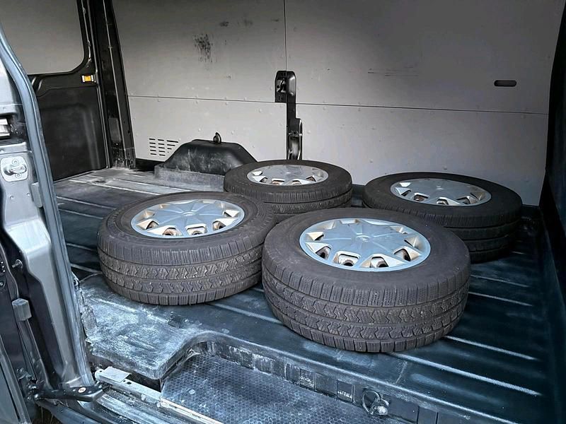 Gebraucht Ford Transit 170 PS (125 kW) 2020 Grau Van / Kleinbus