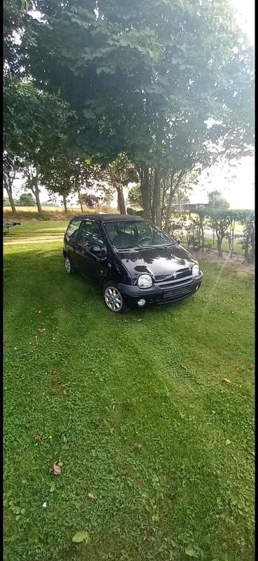 Schwarz Gebraucht 2000 Renault Twingo Kleinwagen | 500 € (Fairer Preis) - Bild 1/1
