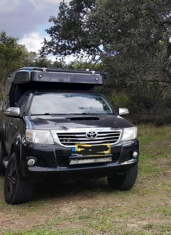 Gebraucht Toyota HiLux 150 PS (110 kW) 2014 Schwarz Pickup