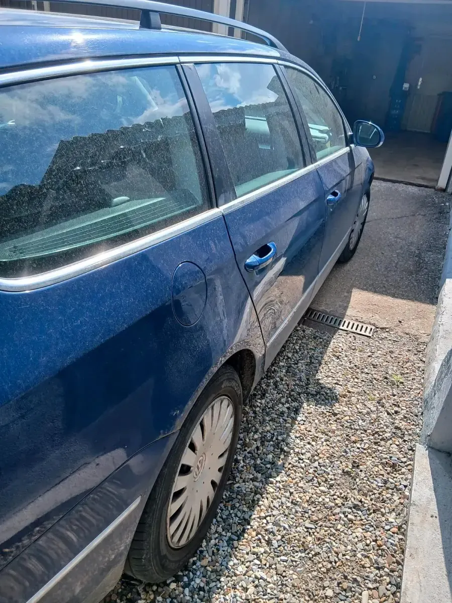 Gebraucht VW Passat 122 PS (89 kW) 2008 Blau Kombi