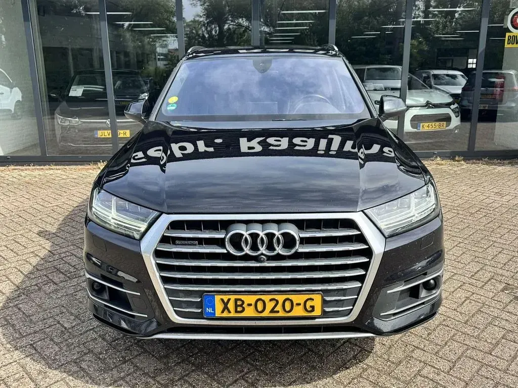 Usado Audi Q7 Proline 272 HP (200 kW) 2017 Preto SUV
