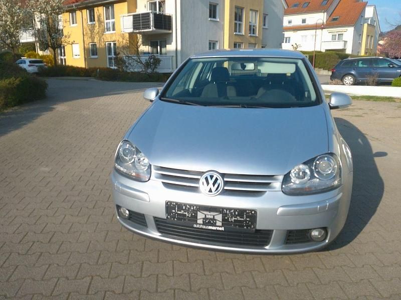 Gebraucht VW Golf V Edition 105 PS (77 kW) 2007 Silber Limousine