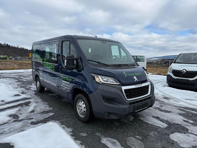 Gebraucht Peugeot Boxer 131 PS (96 kW) 2017 Blau Van