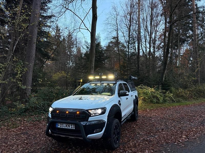 Weiß Gebraucht 2017 Ford Ranger Wildtrack Abholung | 27.500 € - Bild 1/4