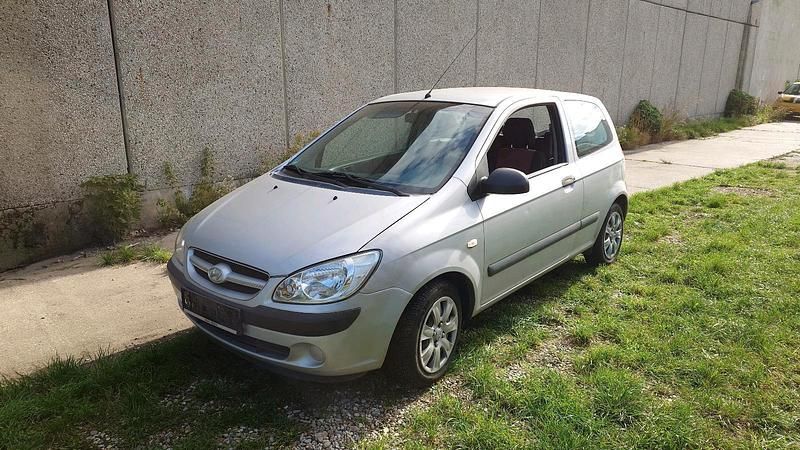 Silber Gebraucht 2006 Hyundai Getz Kleinwagen | 990 € (Etwas zu teuer) - Bild 1/4