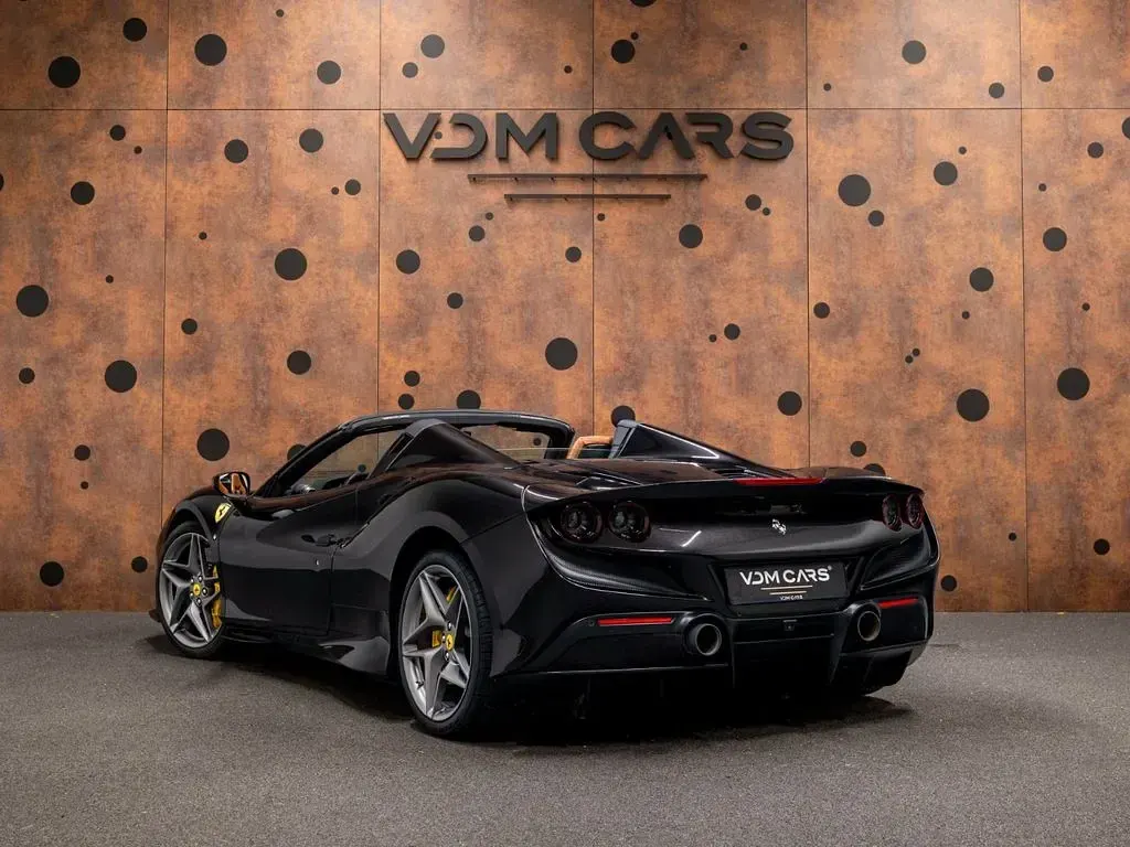 Gebraucht Ferrari F8 721 PS (530 kW) 2022 Schwarz Cabrio