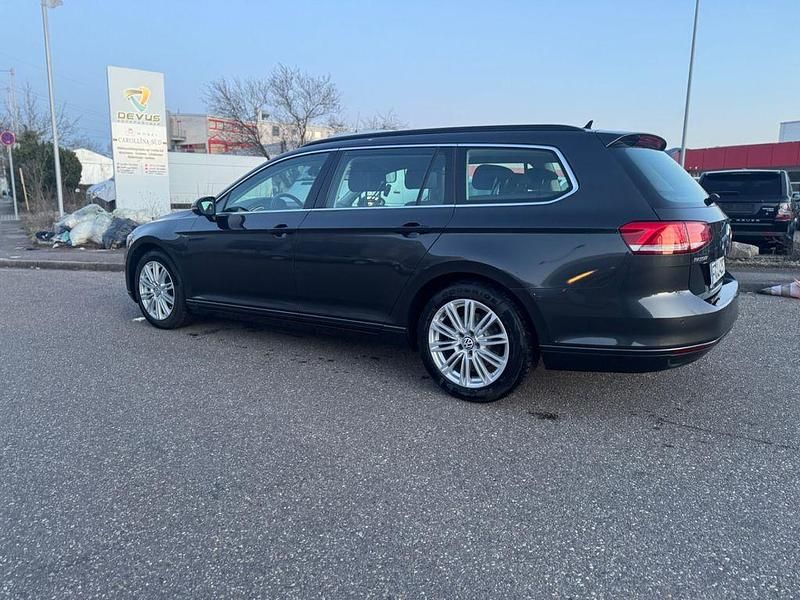 Gebraucht VW Passat Comfortline 120 PS (88 kW) 2017 Kombi