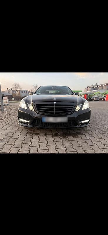 Gebraucht Mercedes E350 AMG 292 PS (214 kW) 2010 Schwarz Limousine