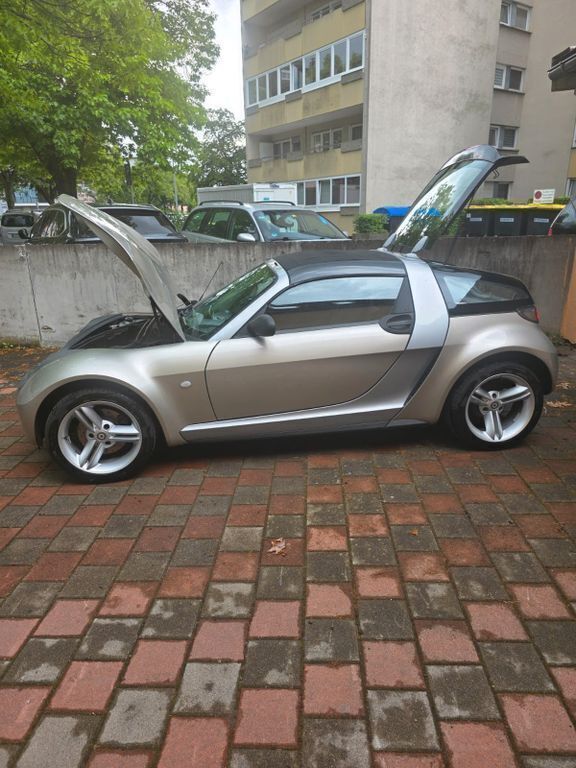 Grau Gebraucht 2003 Smart Roadster Cabrio | 5.200 € - Bild 1/4