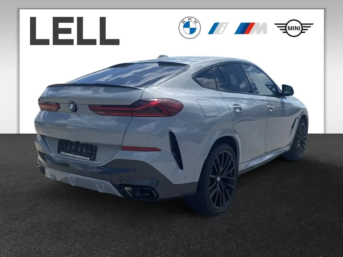Gebraucht BMW X6 M Sport 530 PS (389 kW) 2023 Grau SUV