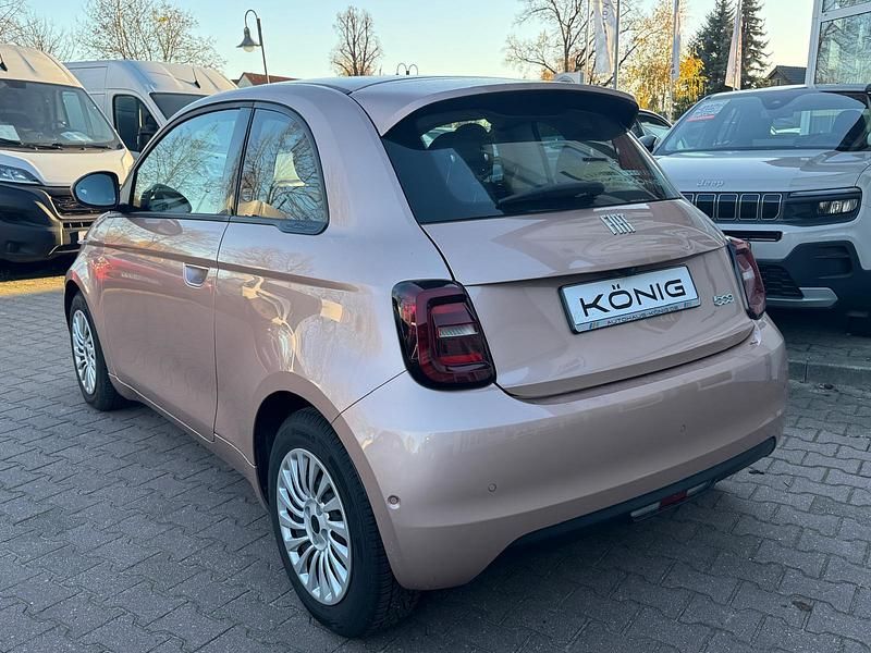 Gebraucht Fiat 500e 86 kW (118 PS) 2023 Gold Kleinwagen