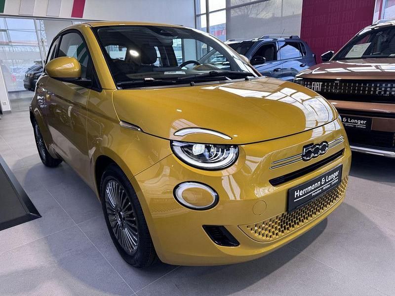 Neu Fiat 500 65 PS (47 kW) 2025 Gelb Limousine
