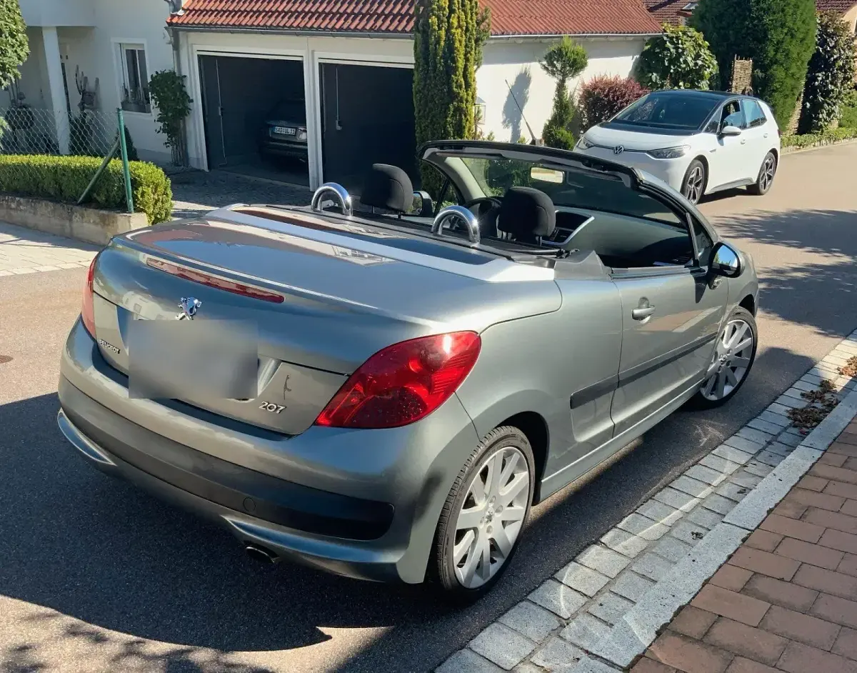 Gebraucht Peugeot 207 CC Sport 150 PS (110 kW) 2007 Grau Cabrio