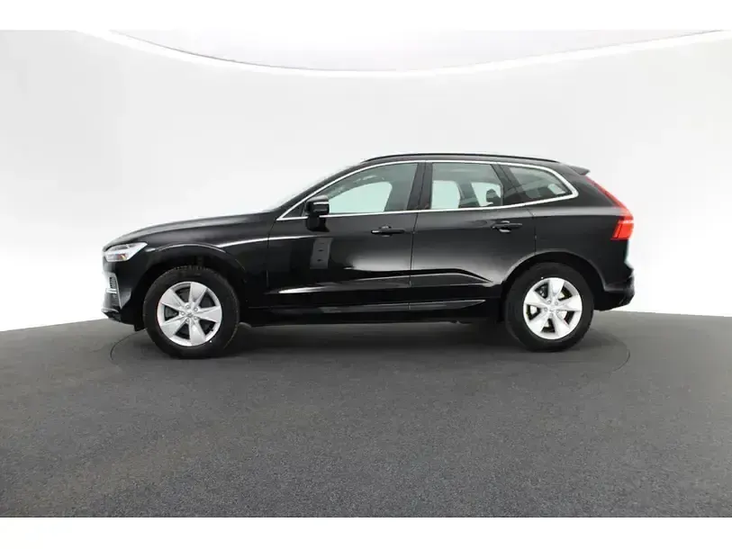 Gebraucht Volvo XC60 Core 197 PS (144 kW) 2023 Schwarz SUV