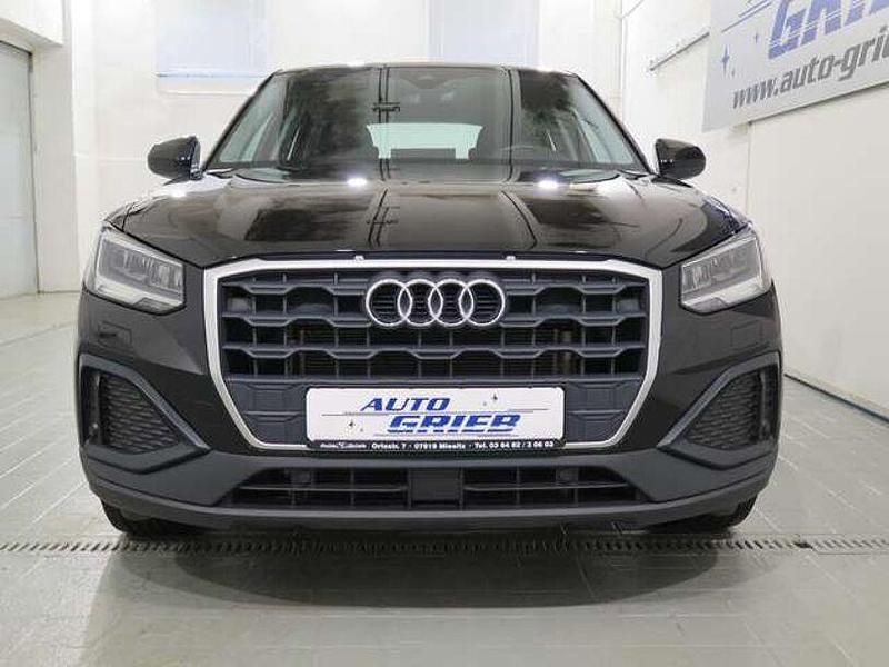 Gebraucht Audi Q2 Basis 110 PS (80 kW) 2022 Brillantschwarz SUV