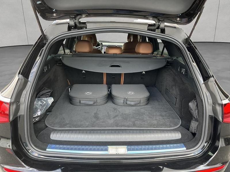 Gebraucht Mercedes E300 Premium 313 PS (230 kW) 2024 Schwarz Kombi