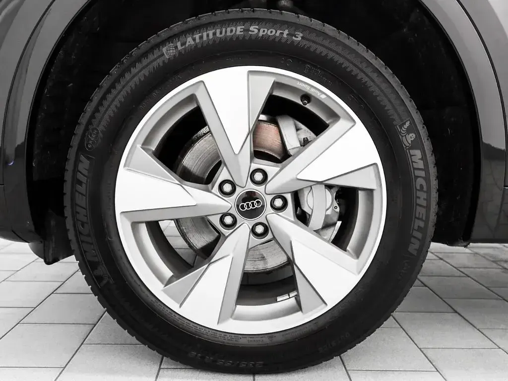 Gebraucht Audi Q5 S-Line 265 PS (194 kW) 2023 Schwarz SUV