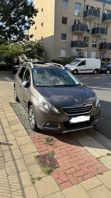 Grau Gebraucht 2016 Peugeot 2008 Active SUV | 8.400 € (Fairer Preis) - Bild 1/4