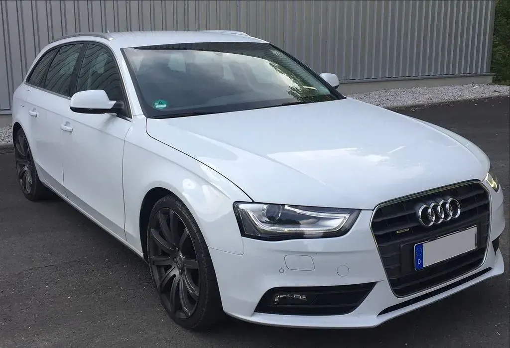 Gebraucht Audi A4 Sport 150 PS (110 kW) 2014 Weiß Kombi