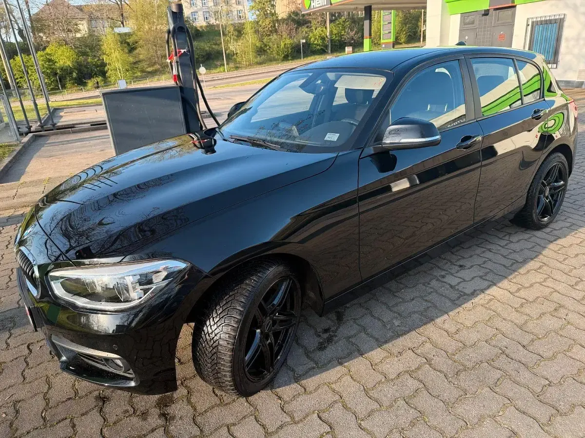 Gebraucht BMW 118 Advantage 136 PS (100 kW) 2016 Schwarz Kleinwagen