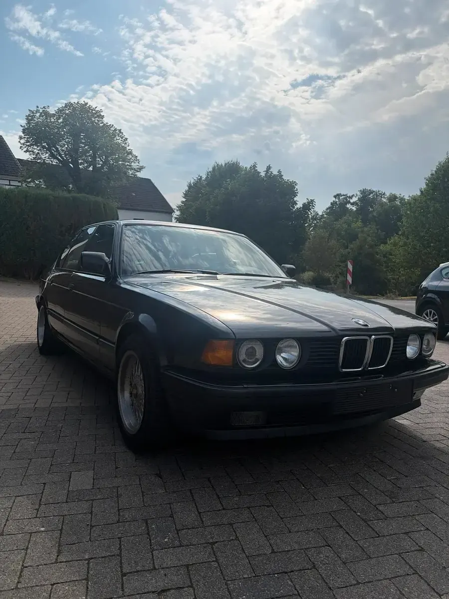 Gebraucht BMW 730 Basis 188 PS (138 kW) 1990 Grau Limousine